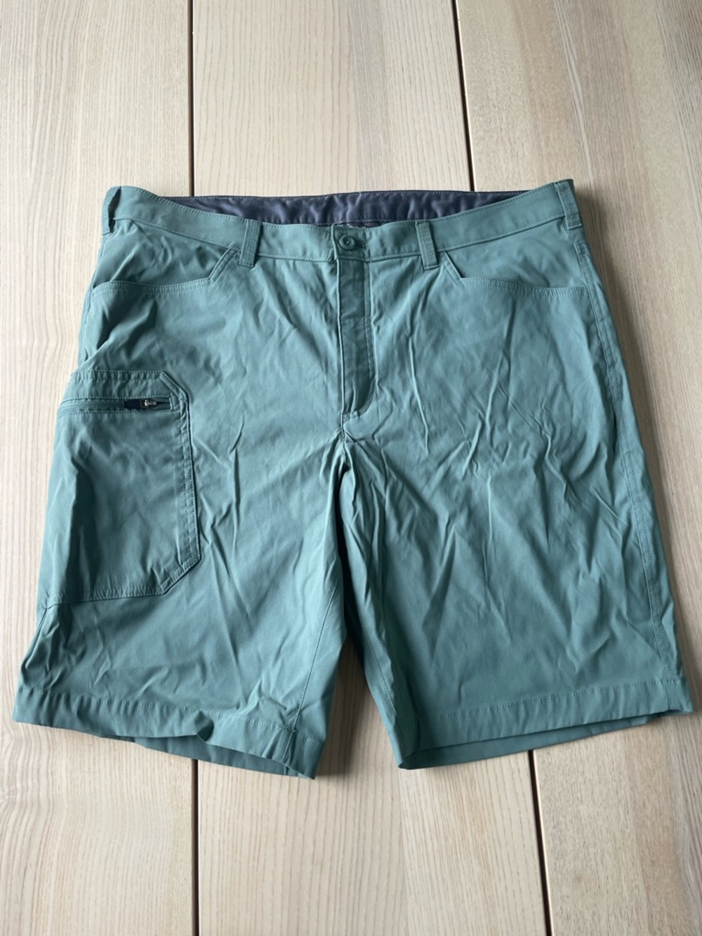 Eddie Bauer Men's Lightweight Teal Outdoor Shorts size 40 Eddie Bauer shorts men